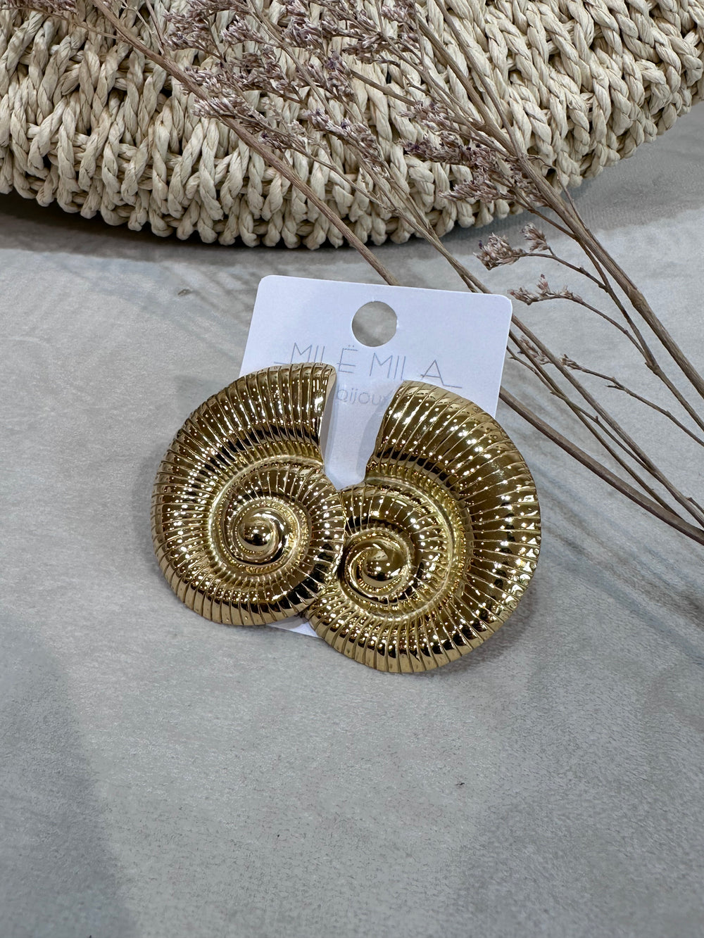 Boucle d’oreille fossile escargots