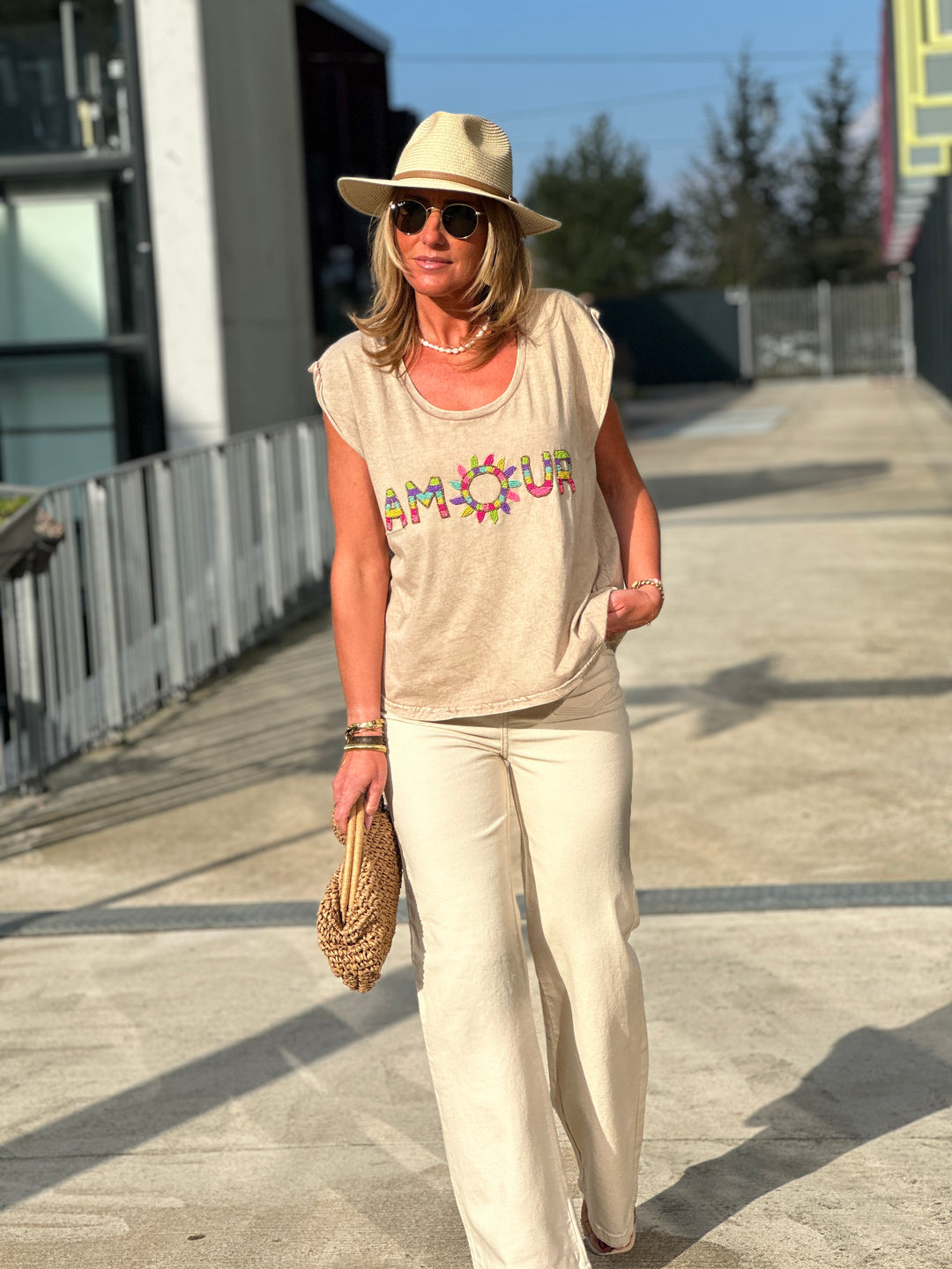 t-shirt beige amour