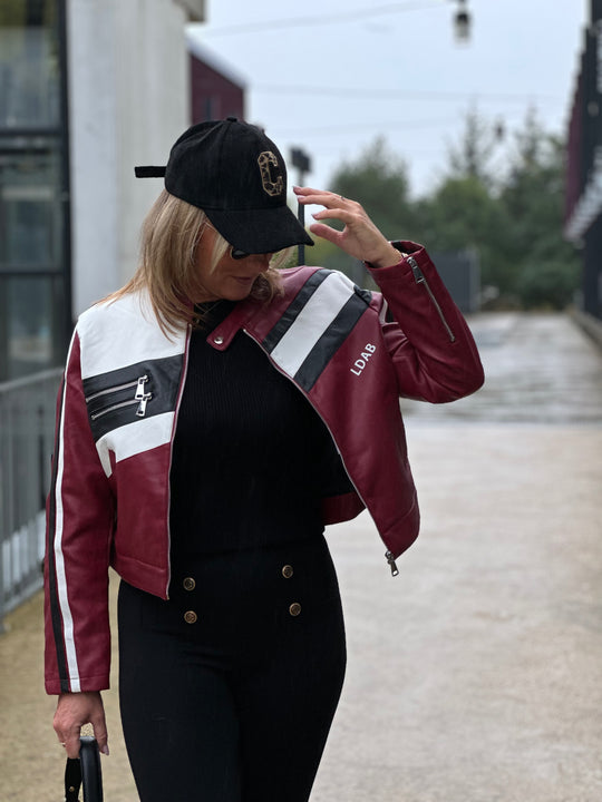 Veste similicuir bordeaux bandes blanc