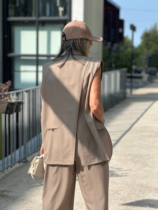 Blazer oversize sans manche taupe Elodie