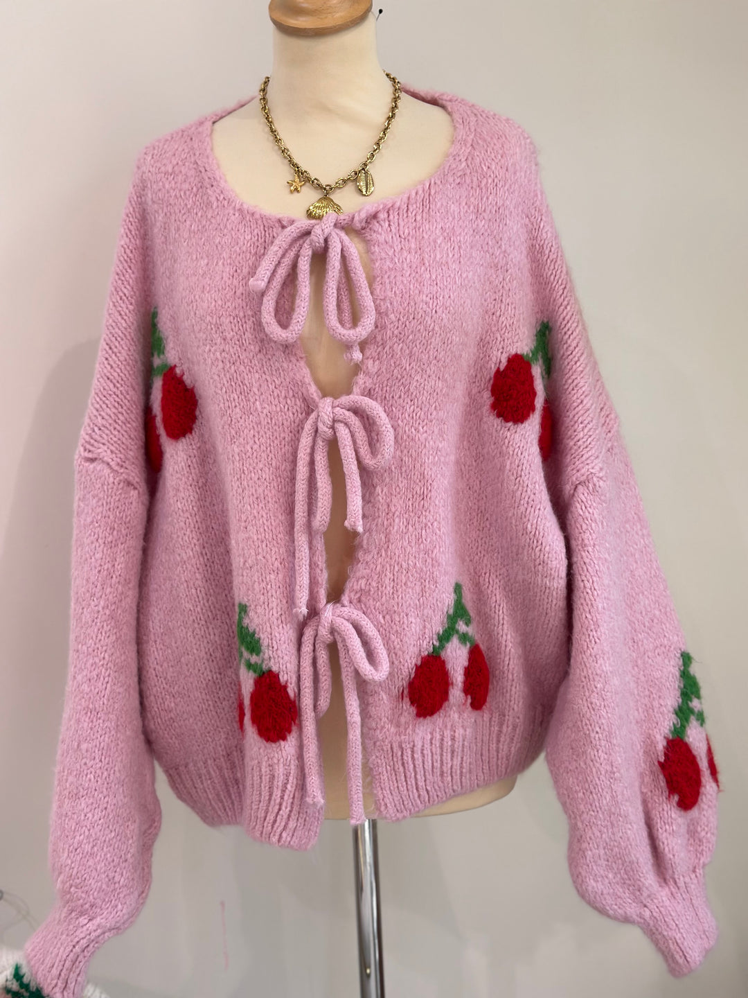 Pull/gilet cerise 🍒 Rose