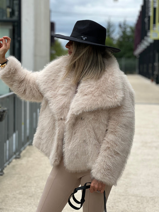 Veste fourrure grand Col beige claire