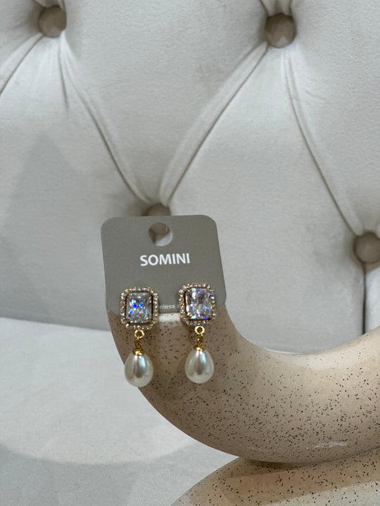 Boucles d’oreilles diamants avec perles