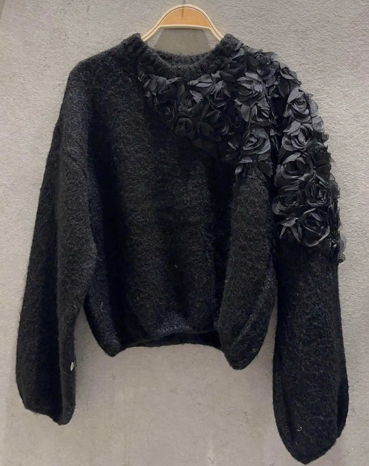 Pull épaulette fleuri Noir(303)