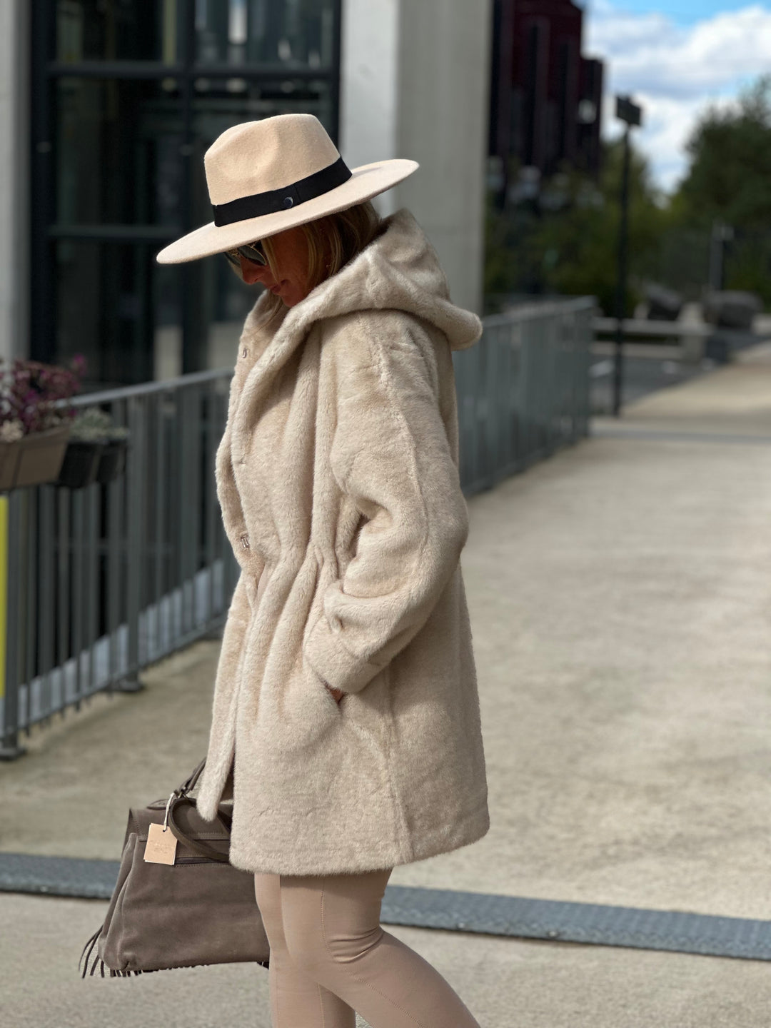 Veste fourrure mi longue Viviane beige