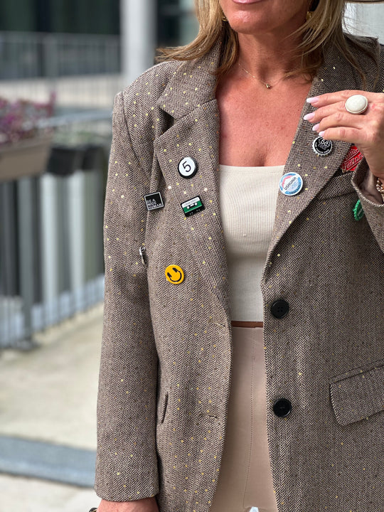 Blazer strass aux pin’s