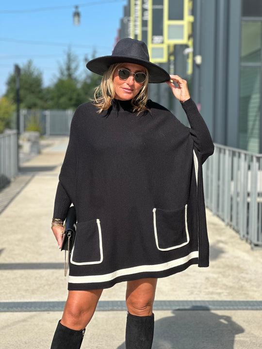 Pull poncho noir bande blanc